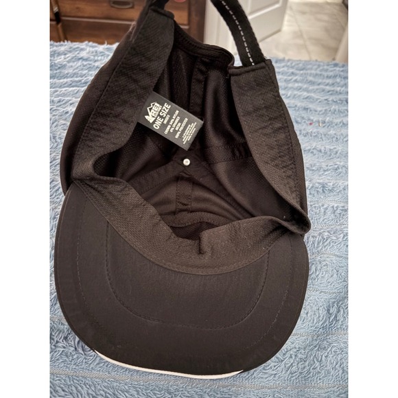 REI Co op Black One Size Baseball Cap Running Hiking Outdoor Adjustable - Picture 3 of 5